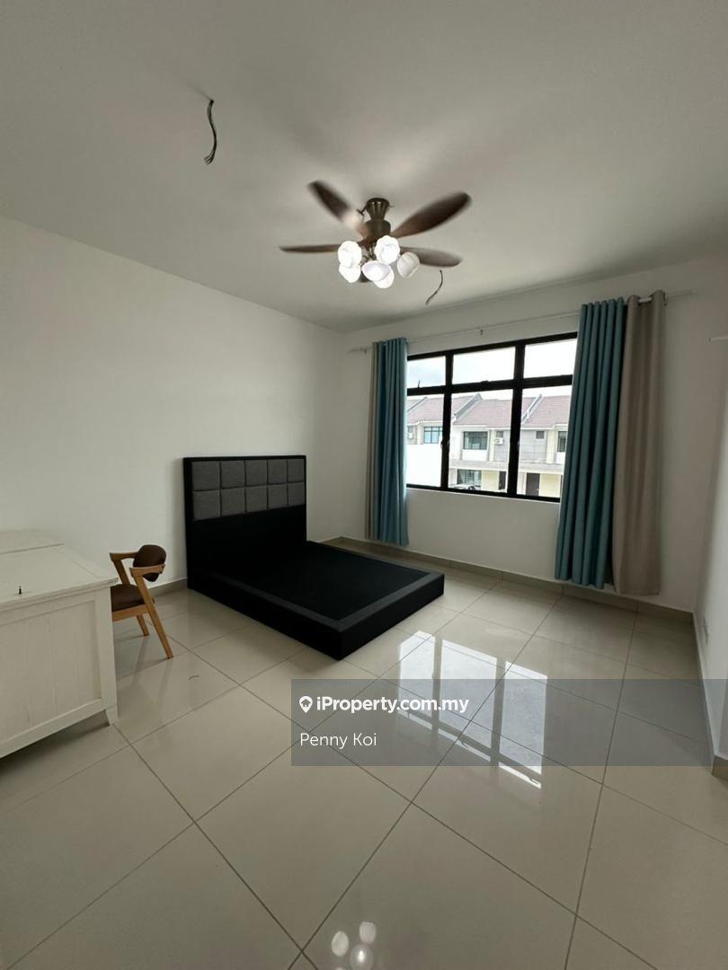 Rumah Berangkai 2 Tingkat untuk Dijual di Taman Sri Penawar, Pengerang oleh Penny Koi - iProperty.com.my