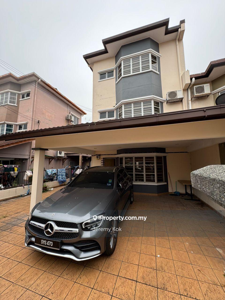 3-storey Terraced House for Sale in Taman Buana Perdana, Petaling Jaya by Jeremy Kok - iProperty.com.my