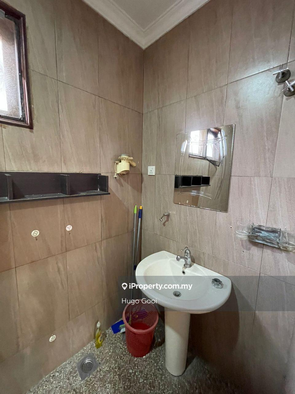 Rumah Berkembar untuk Dijual di Beverly Heights, Tijani Ukay, Sierra Hijauan, Ampang oleh Hugo Gooi - iProperty.com.my