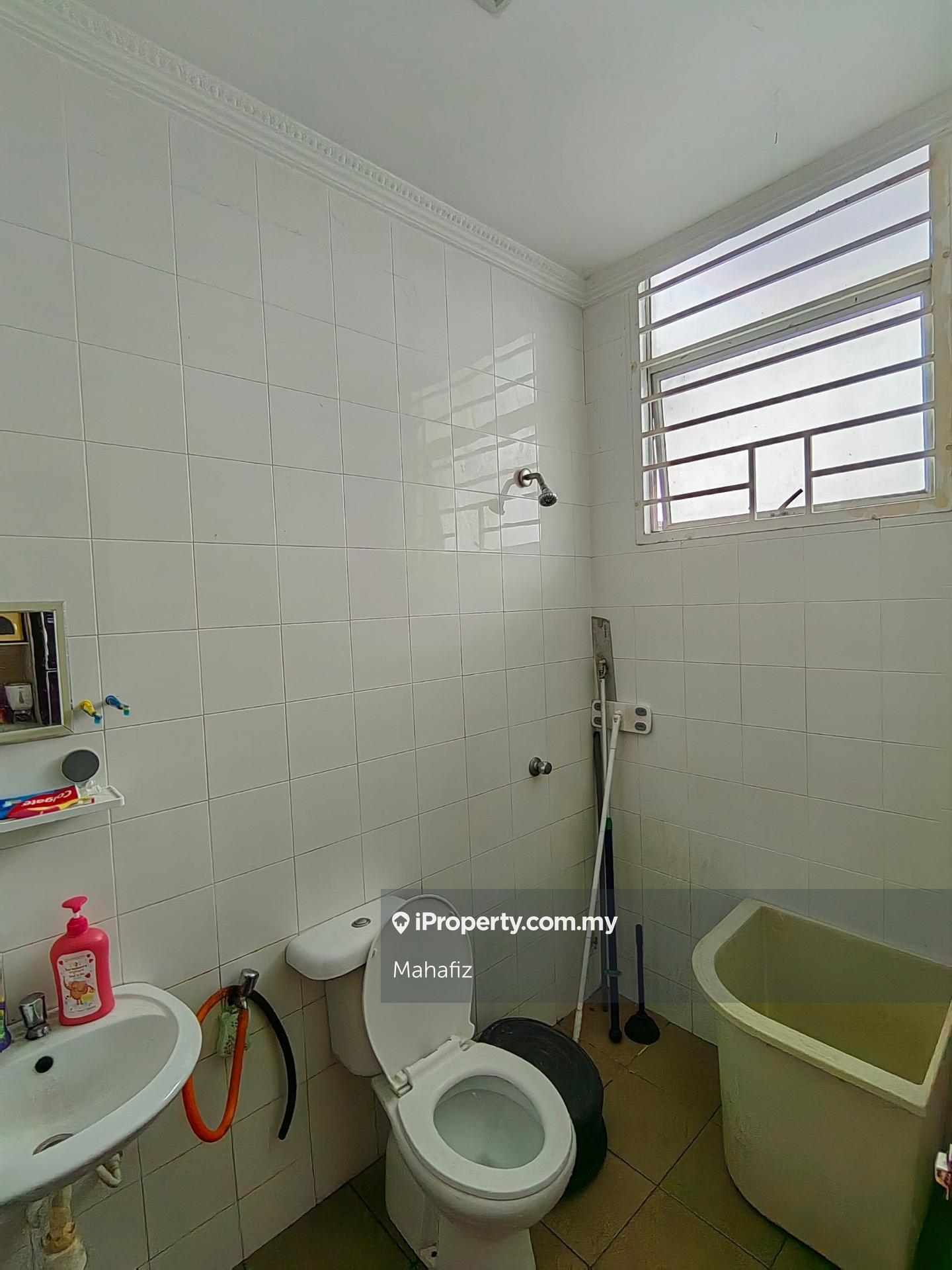 Terraced House for Sale in Taman Bangi Avenue, Bangi by Mahafiz - iProperty.com.my