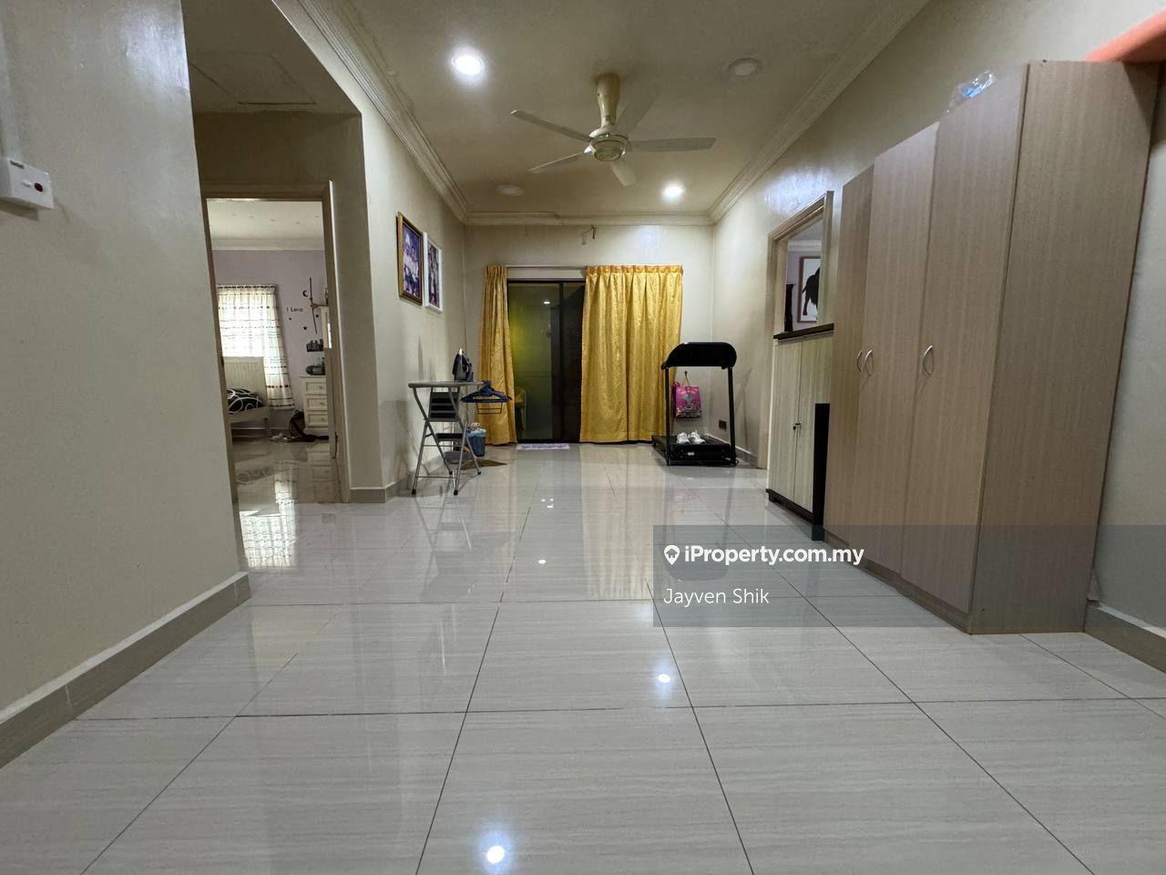 Semi-Detached House for Sale in Bandar Putra Permai, Seri Kembangan by Jayven Shik - iProperty.com.my