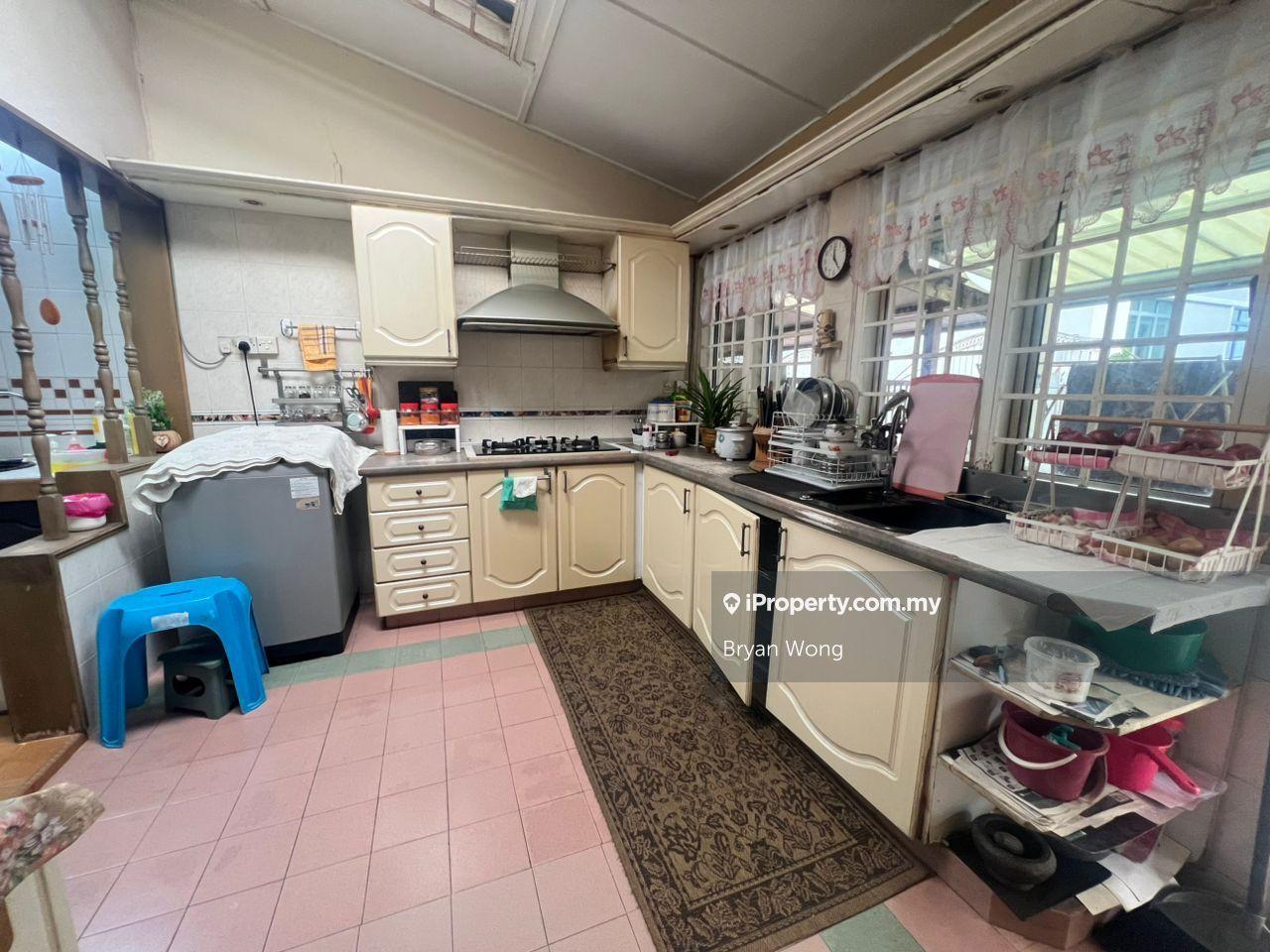 Rumah Berkembar untuk Dijual di Taman Dusun Jaya, Semenyih oleh Bryan Wong - iProperty.com.my