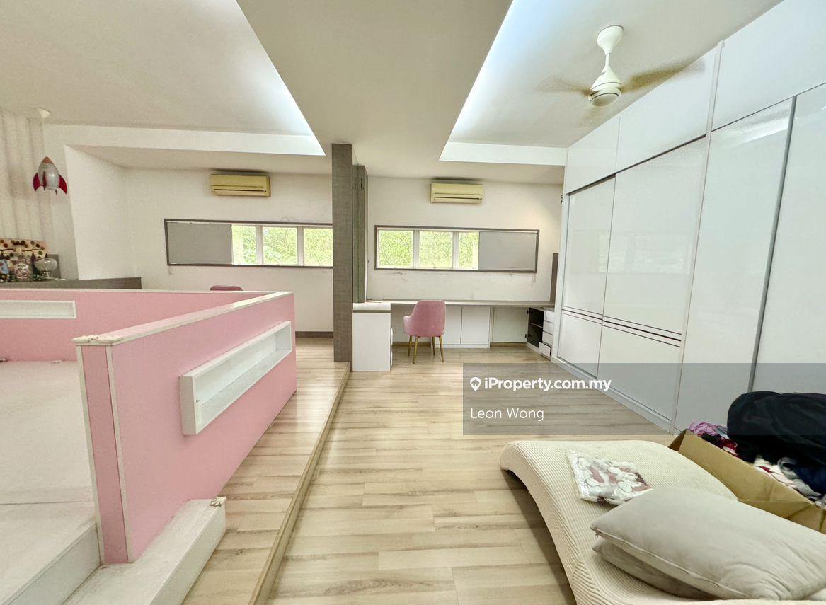 Rumah Berangkai 3.5 Tingkat untuk Dijual di TAMAN CASSIA Rawang ,Sri Hijau, New Green Park, Rawang oleh Leon Wong - iProperty.com.my