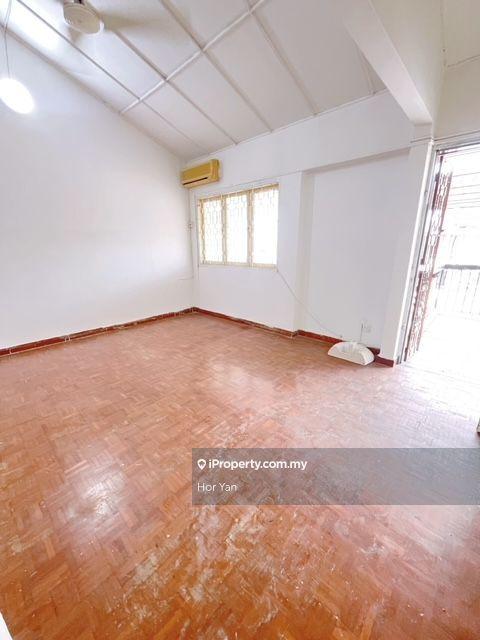 Rumah Berangkai 2 Tingkat untuk Dijual di SS2, Petaling Jaya oleh Hor Yan - iProperty.com.my