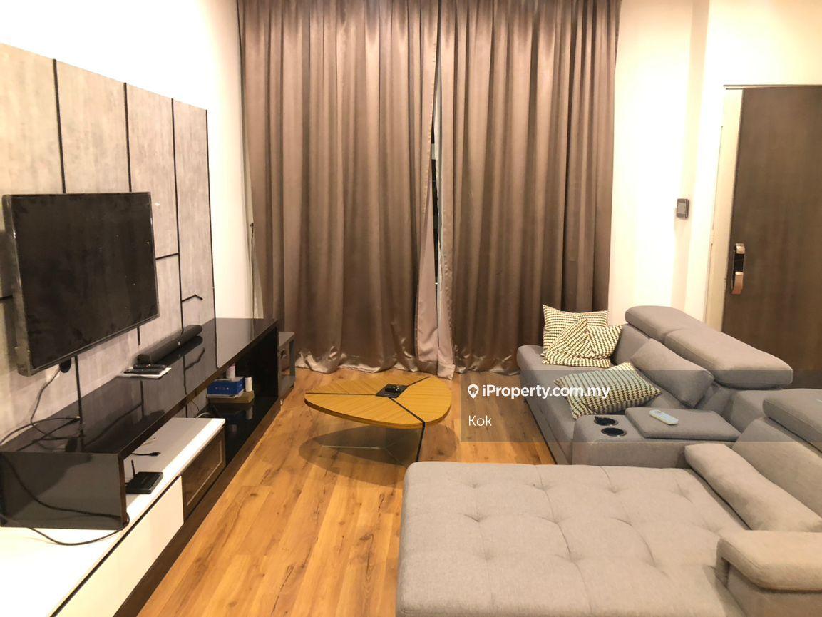 Rumah Berkembar untuk Dijual di Desa Petaling, Kuala Lumpur oleh Kok - iProperty.com.my