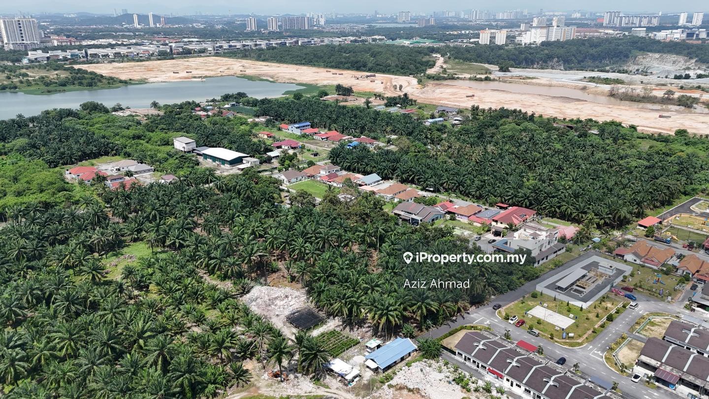 Tanah Pertanian untuk Dijual di Kampung Lombong, Shah Alam oleh Aziz Ahmad - iProperty.com.my