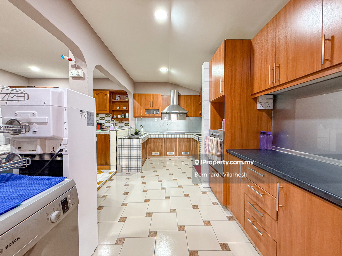 Semi-Detached House for Sale in Ss4, Petaling Jaya by Bernhardt Viknhesh - iProperty.com.my