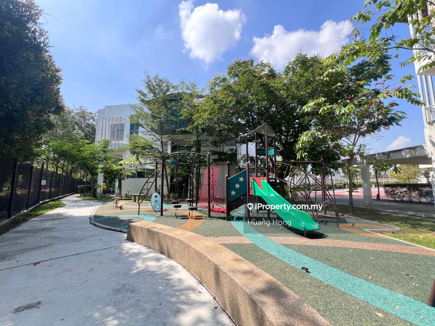 Rumah Berangkai 3 Tingkat untuk Dijual di Schubert, Symphony Hills, Cyberjaya oleh Huang Hong - iProperty.com.my