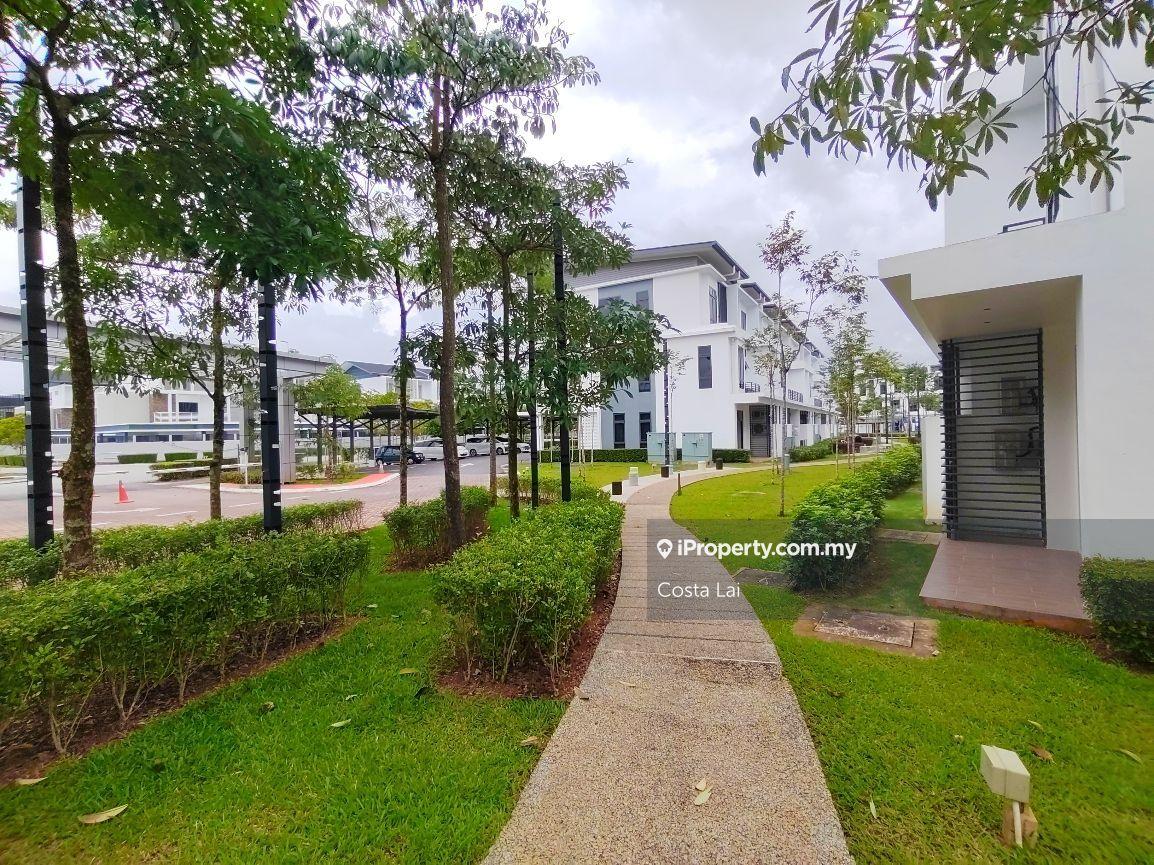 Townhouse for Sale in Kuching, Sarawak by Costa Lai - iProperty.com.my