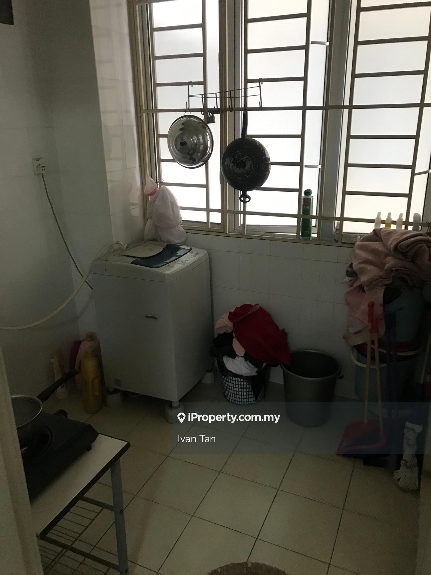 Condominium for Sale in Platinum Hill PV 8 by Ivan Tan - iProperty.com.my