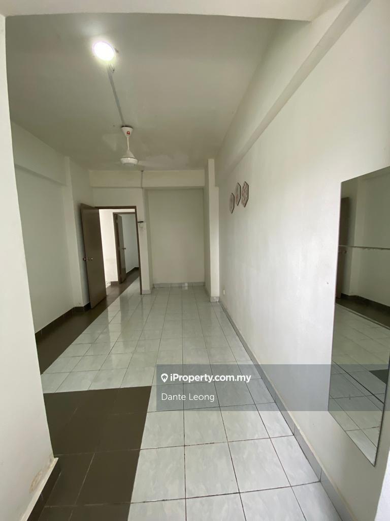 Condominium for Sale in Villaria by Dante Leong - iProperty.com.my