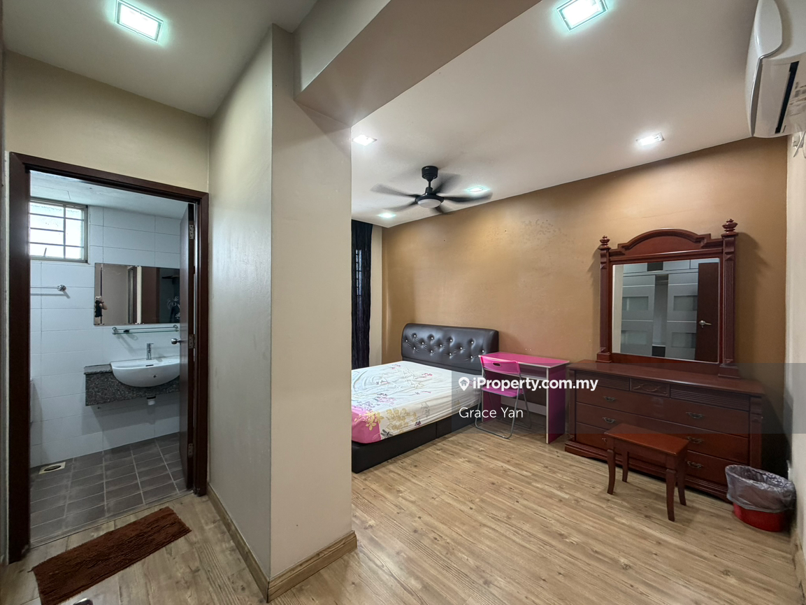 Apartment for Rent in Molek Pine 2 by Grace Yan - iProperty.com.my