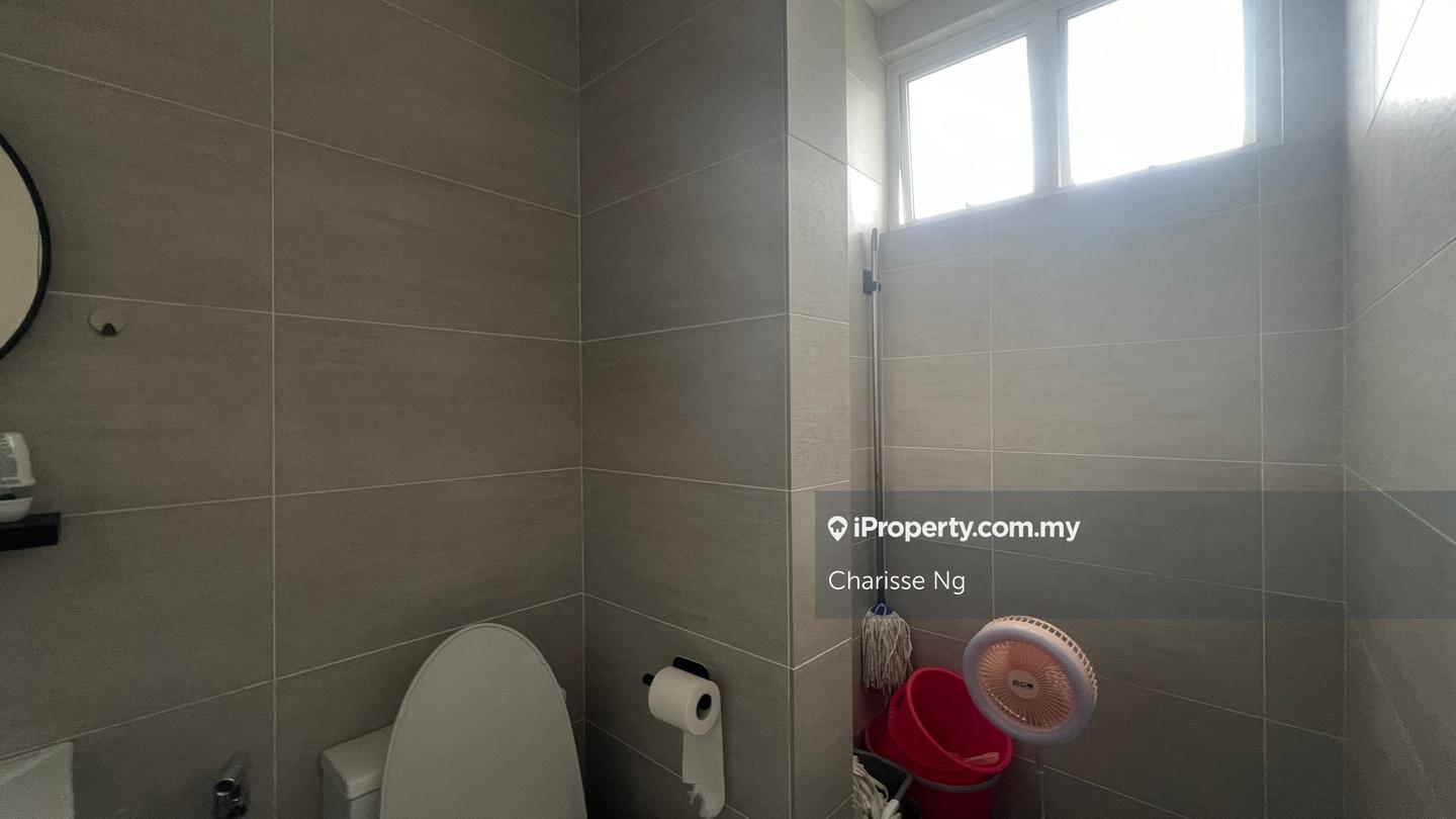 Rumah Berangkai 2 Tingkat untuk Dijual di Taman Semanja, Kajang oleh Charisse Ng - iProperty.com.my