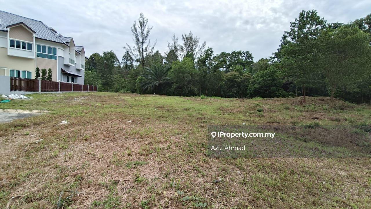 Bungalow Land for Sale in Perdana Lakeview East, Cyberjaya by Aziz Ahmad - iProperty.com.my