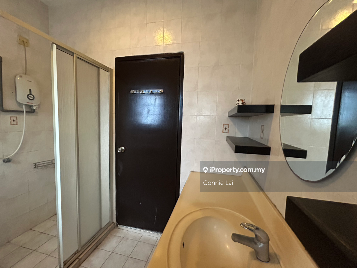 Rumah Berangkai 2 Tingkat untuk Dijual di Bukit Rahman Putra, Sungai Buloh oleh Connie Lai - iProperty.com.my