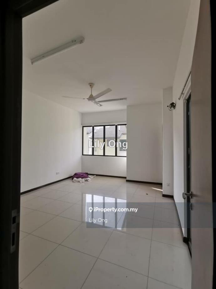 3-storey Terraced House for Sale in SOUTHBAY RESIDENCE, Batu Maung by Lily Ong - iProperty.com.my