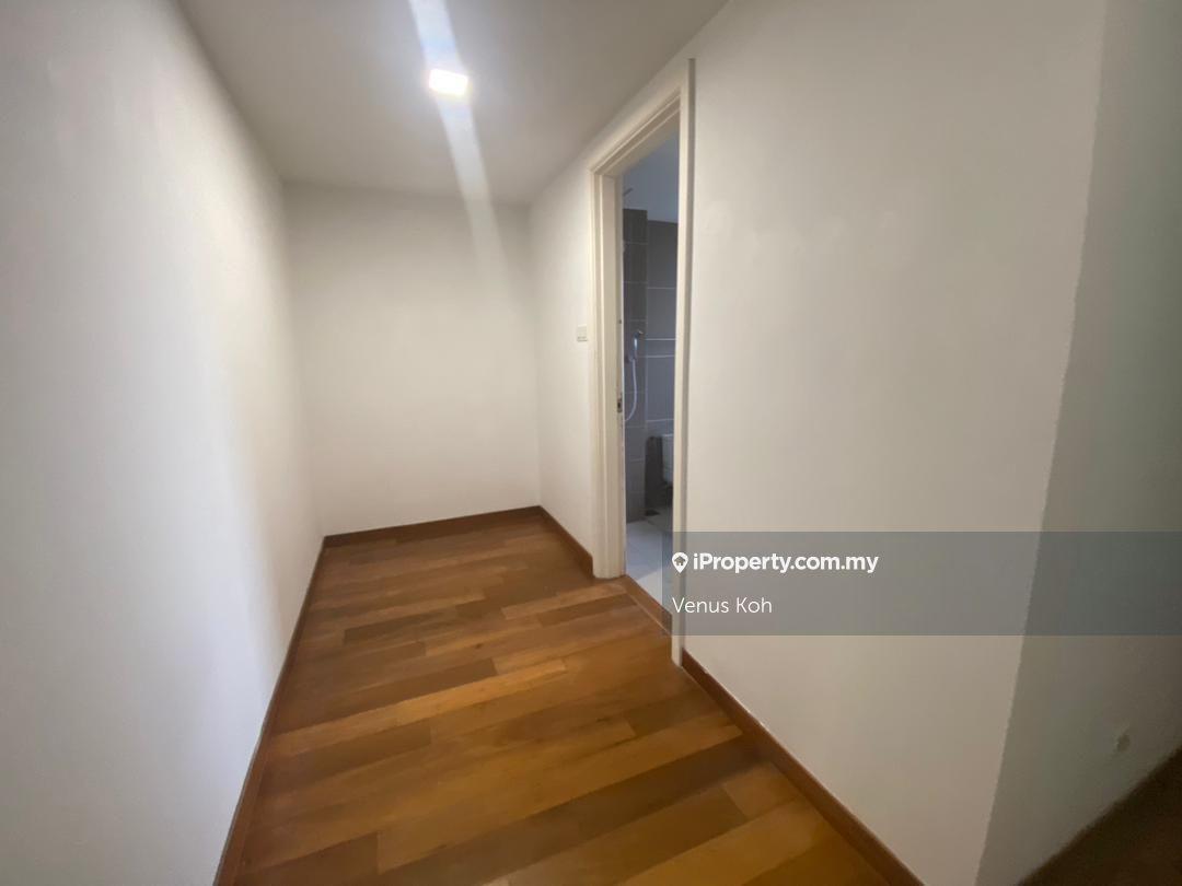 Rumah Berkembar untuk Dijual di Bandar Sungai Long, Selangor oleh Venus Koh - iProperty.com.my