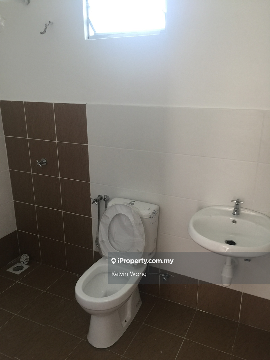 Rumah Berangkai 1 Tingkat untuk Dijual di Desa Kencana,Jalan iskandar, Bukit Kapar, Klang oleh Kelvin Wong - iProperty.com.my