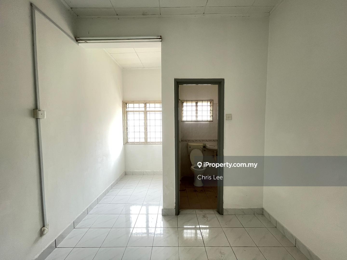 Rumah Berangkai 2 Tingkat untuk Dijual di Taman Putra Prima, Puchong oleh Chris Lee - iProperty.com.my