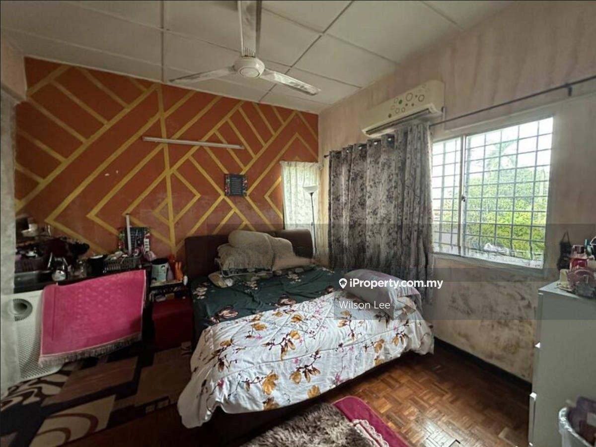 Rumah Berangkai 2 Tingkat untuk Dijual di Selayang Taman Desa Bakti 2 Storey Corner House, Selayang oleh Wilson Lee - iProperty.com.my