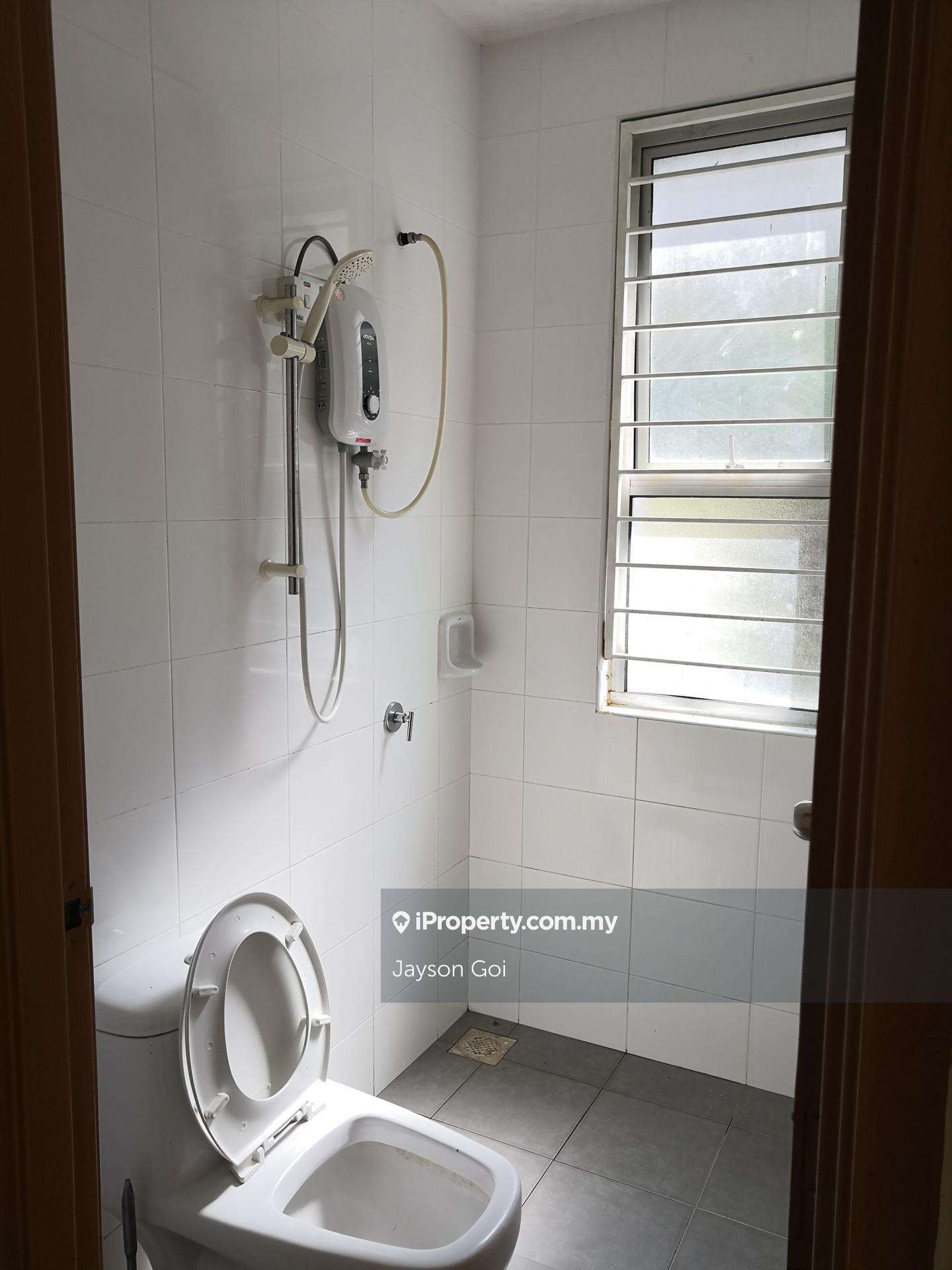 Rumah Berkembar untuk Dijual di Taman Anggun, Rawang oleh Jayson Goi - iProperty.com.my