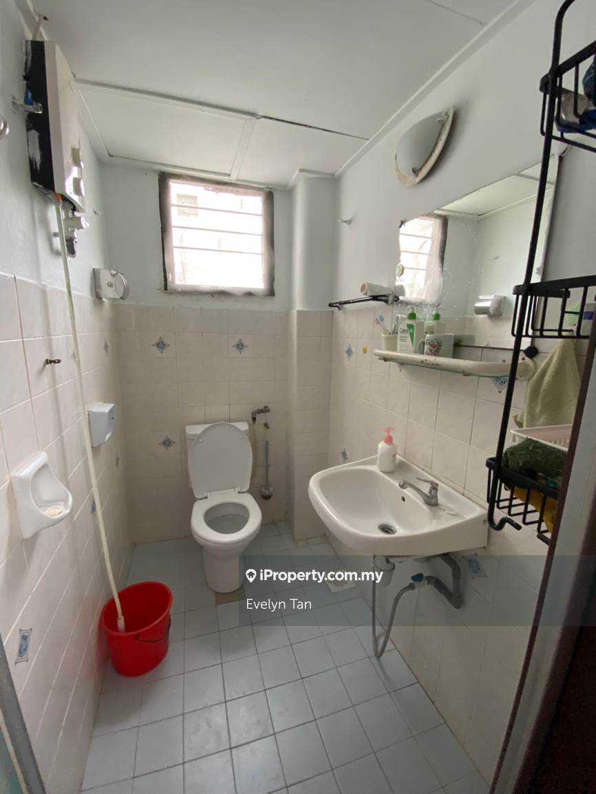 Pangsapuri untuk Dijual di Subang Perdana Goodyear Court 9 oleh Evelyn Tan - iProperty.com.my