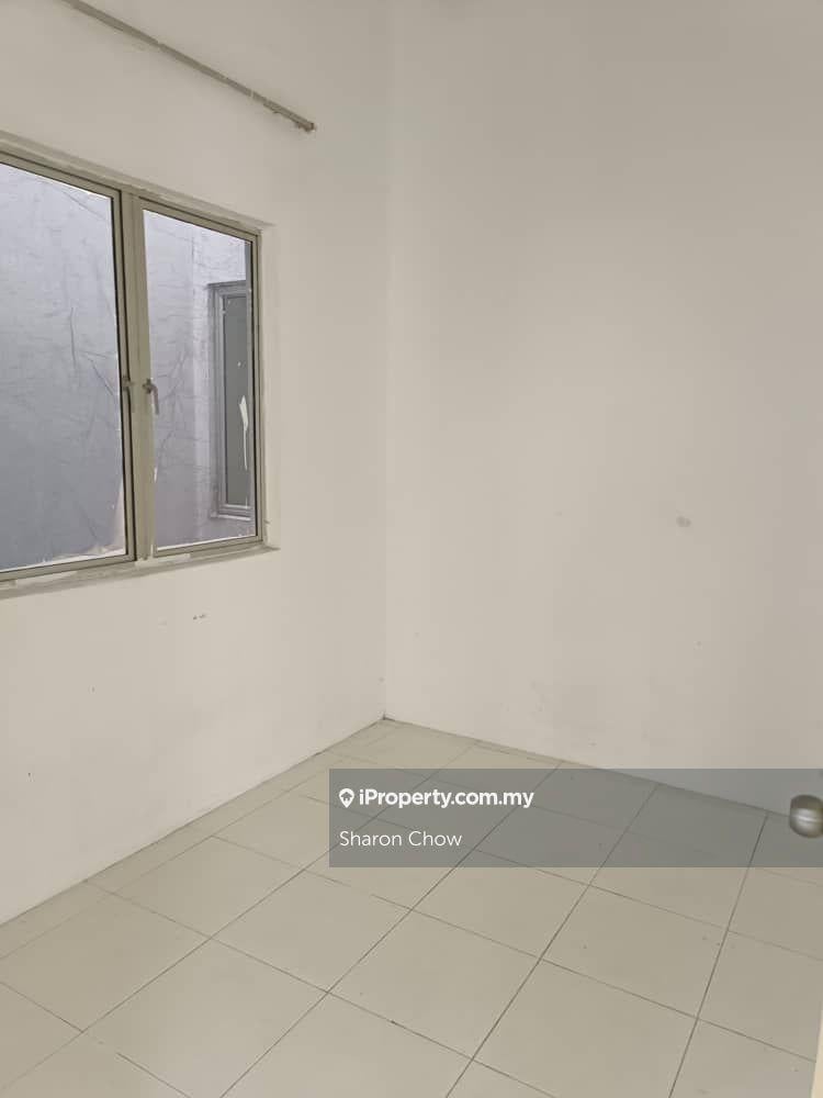 Townhouse for Sale in cqk2l, Puchong by Sharon Chow - iProperty.com.my