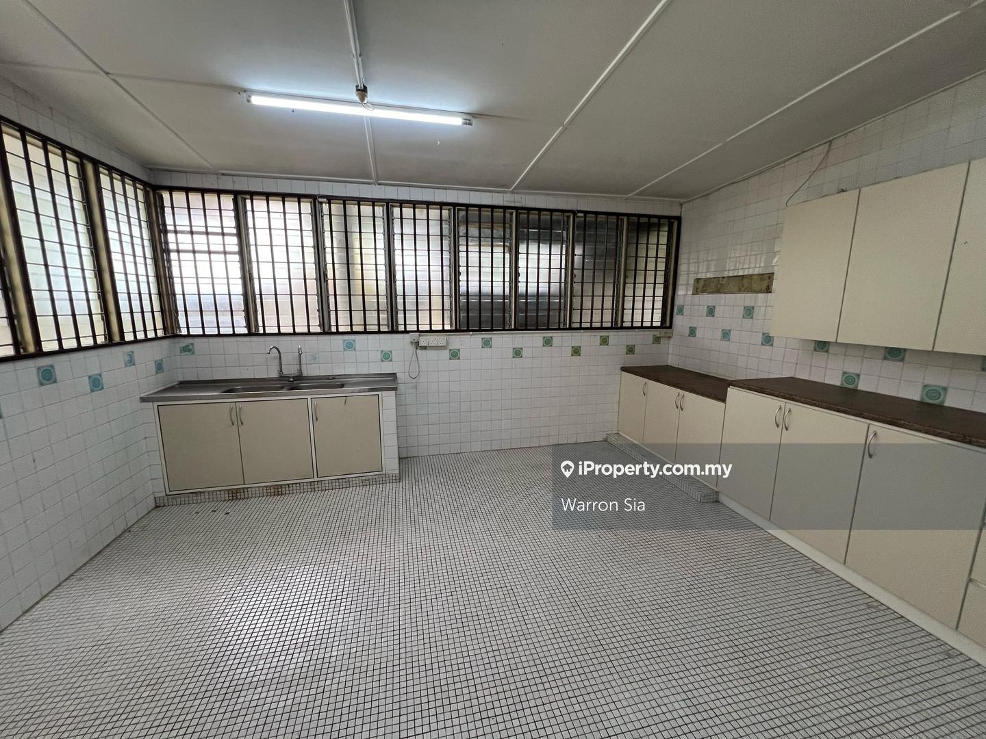 Semi-Detached House for Sale in Kuching, Sarawak by Warron Sia - iProperty.com.my