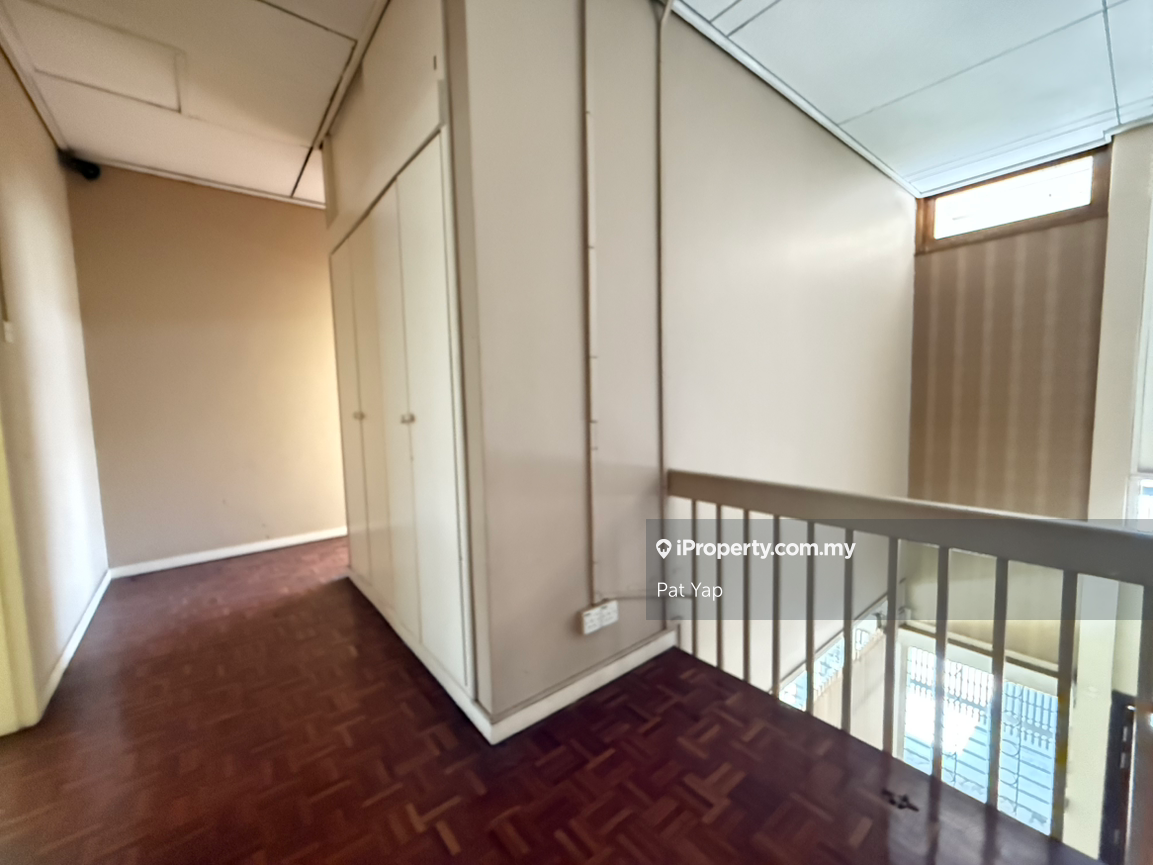 Bungalow House for Sale in Ampang Hilir, Ampang by Pat Yap - iProperty.com.my