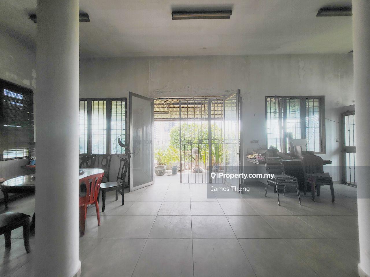 Bungalow House for Sale in Taman United, Jalan Klang Lama (Old Klang Road) by James Thong - iProperty.com.my