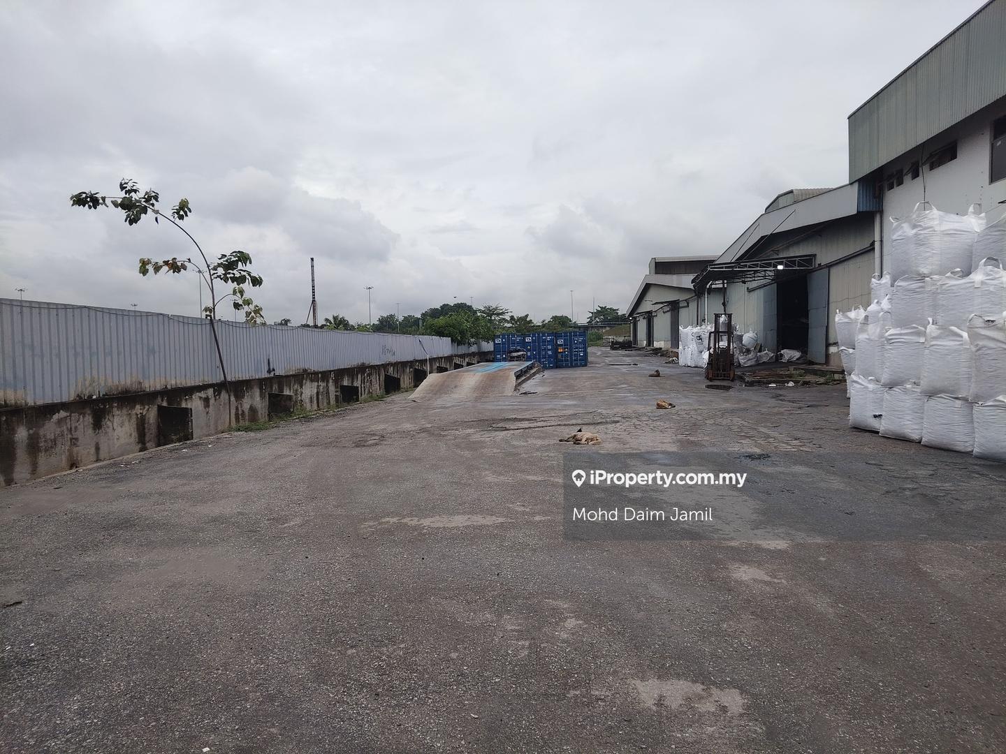 Warehouse for Sale in Seksyen 35, Shah Alam by Mohd Daim Jamil - iProperty.com.my