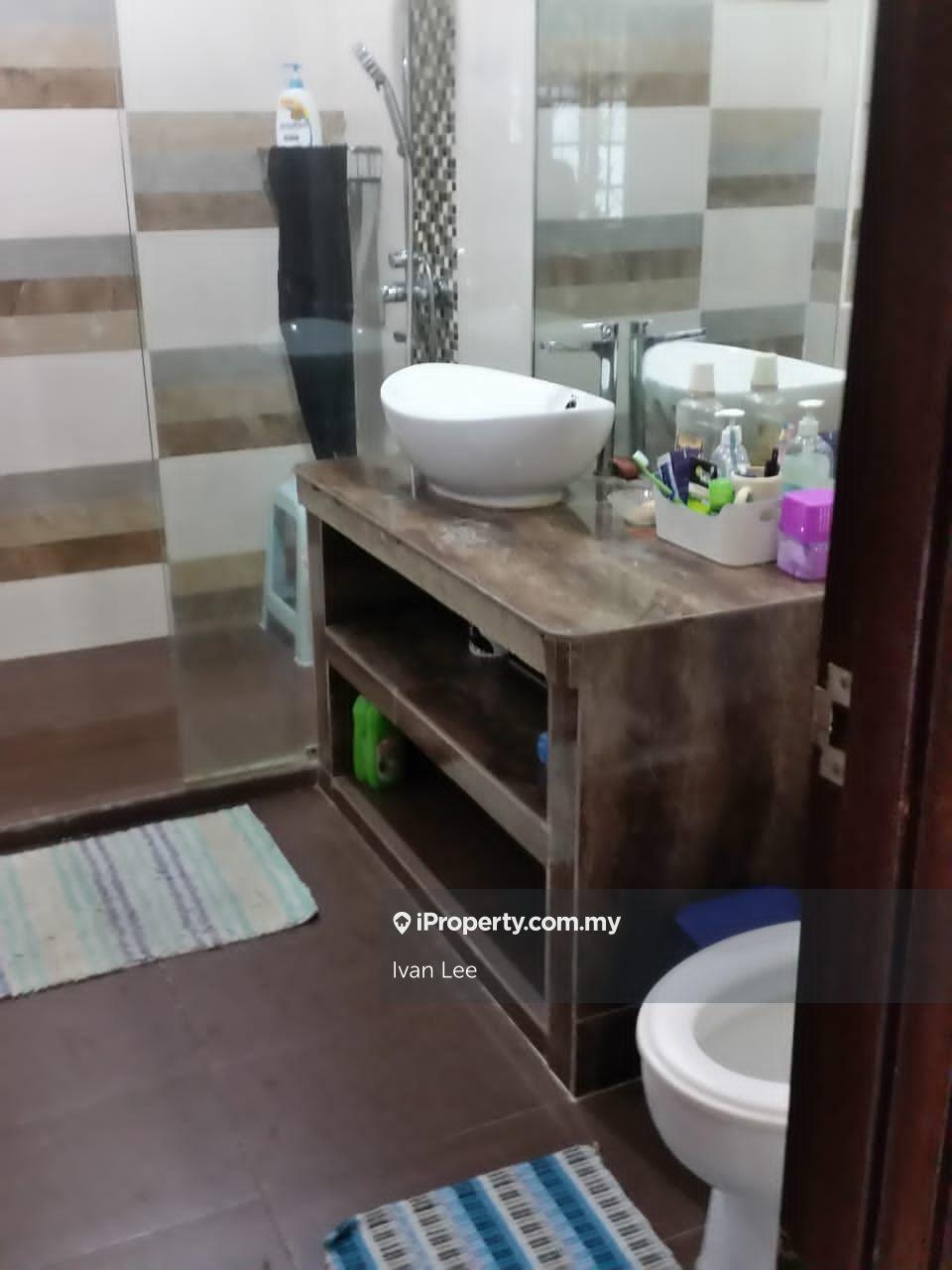 Semi-Detached House for Sale in Kelana Jaya, Petaling Jaya by Ivan Lee - iProperty.com.my