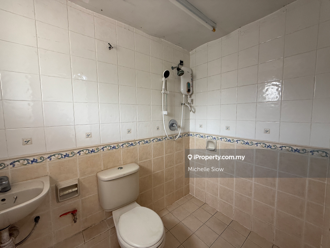 Townhouse for Sale in Taman Lagenda Mas, Cheras by Michelle Siow - iProperty.com.my