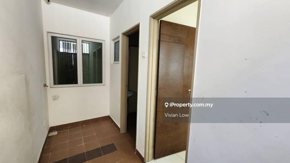 2.5-storey Terraced House for Sale in Taman Suria Tropika, Seri Kembangan by Vivian Low - iProperty.com.my