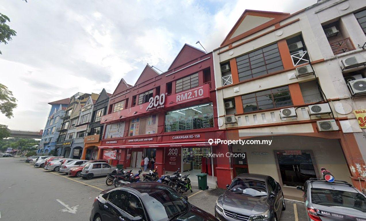Shop-Office for Sale in 3 Storey Intermediate Shoplot, Petaling Jaya by Kevin Chong - iProperty.com.my