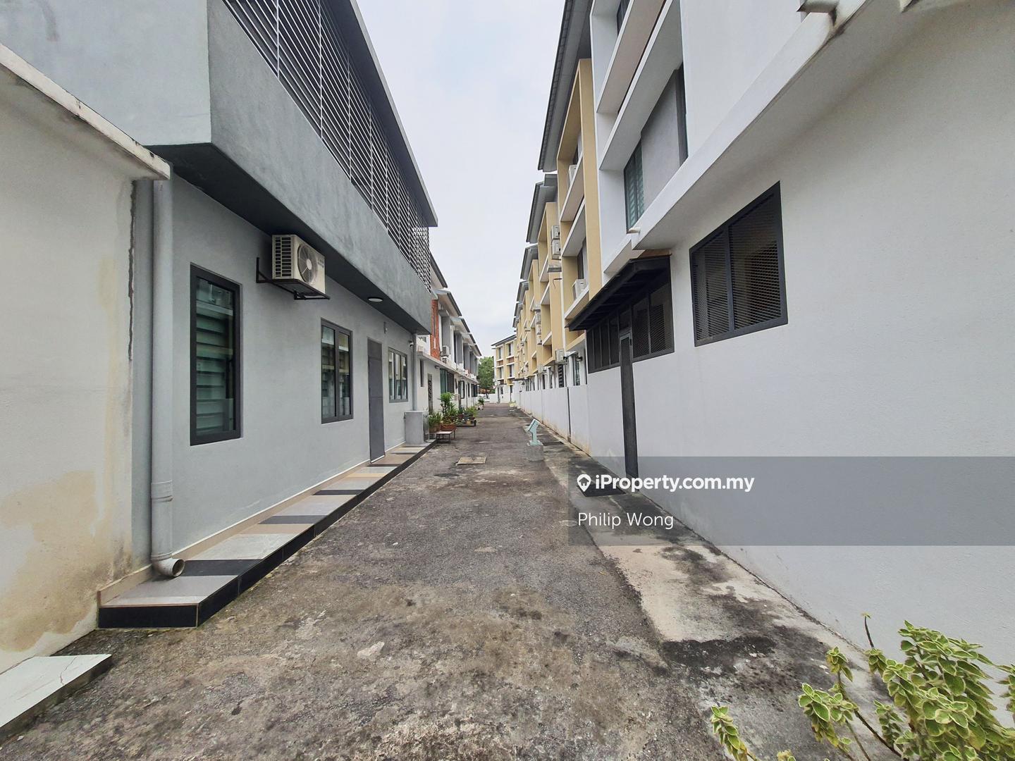 3-storey Terraced House for Sale in Puchong, Selangor by Philip Wong - iProperty.com.my