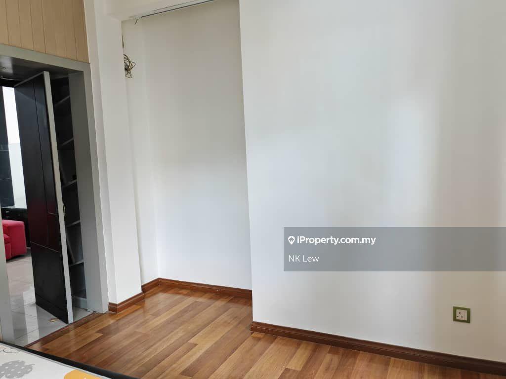 Condominium for Rent in Bayan Villa, Seri Kembangan by NK Lew - iProperty.com.my