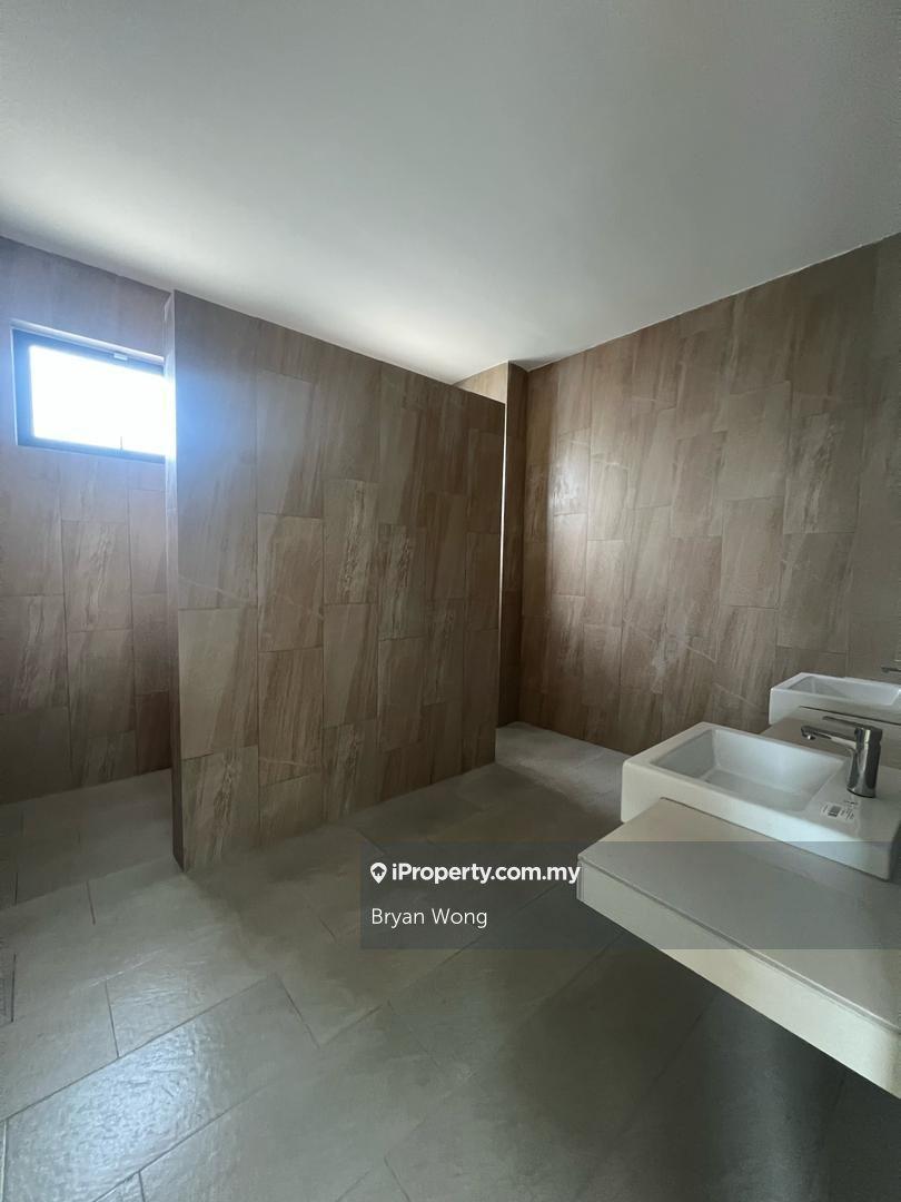 Rumah Berkembar untuk Dijual di Puncak Saujana Heights, Kajang oleh Bryan Wong - iProperty.com.my