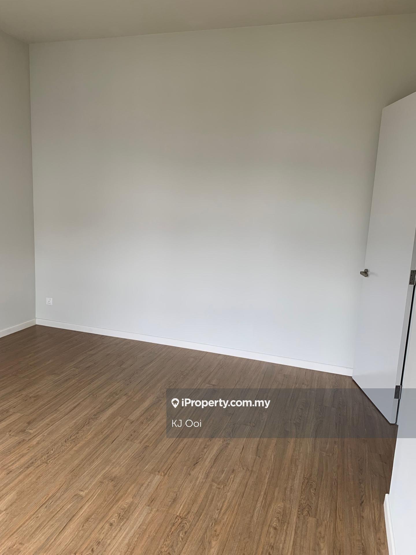 Rumah Berkembar untuk Dijual di Bandar Tropicana Aman, Telok Panglima Garang oleh KJ Ooi - iProperty.com.my