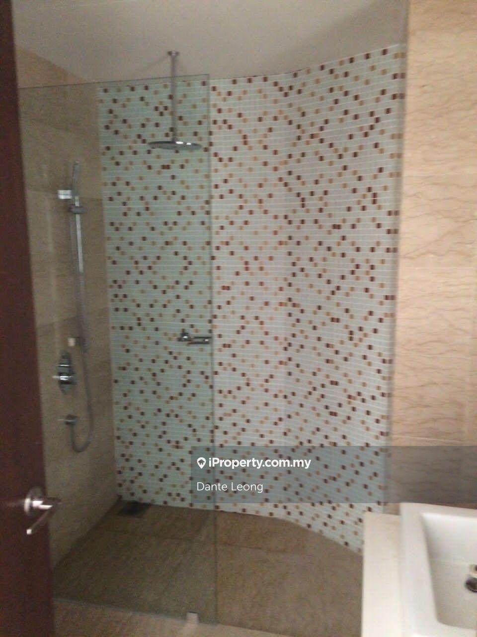 Service Residence for Sale in Regalia Residence by Dante Leong - iProperty.com.my