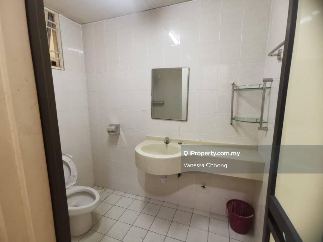 Condominium for Sale in Platinum Hill PV 6 by Vanessa Choong - iProperty.com.my