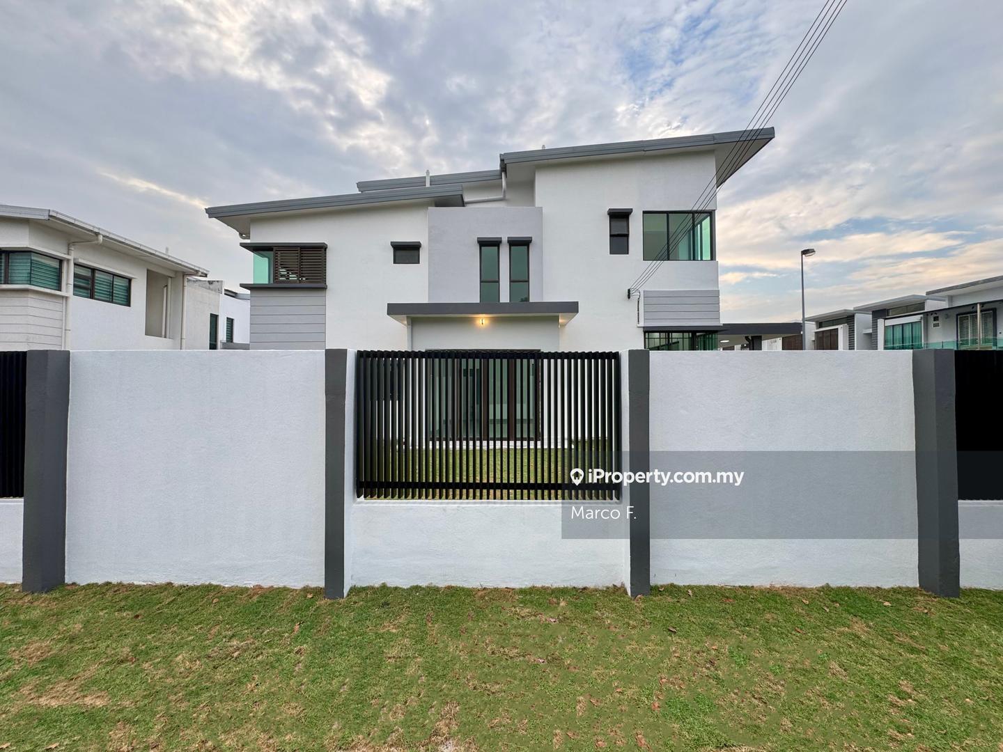 Rumah Berangkai 2 Tingkat untuk Dijual di [Newly Renovated | Below Market] Bukit Raja, Klang, Bukit Raja oleh Marco F. - iProperty.com.my