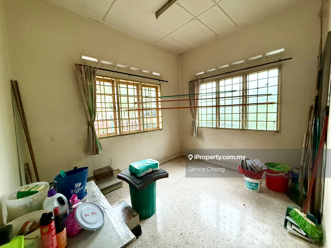 Rumah Berkembar untuk Dijual di Taman Daya, Johor Bahru oleh Janice Chong - iProperty.com.my