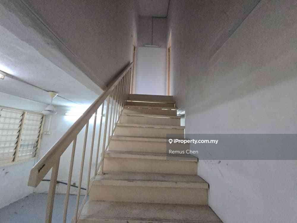 2-storey Terraced House for Sale in Taman Universiti Indah, Seri Kembangan by Remus Chen - iProperty.com.my