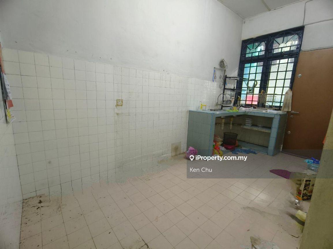 Townhouse for Sale in Taman Bukit Teratai, Ampang by Ken Chu - iProperty.com.my
