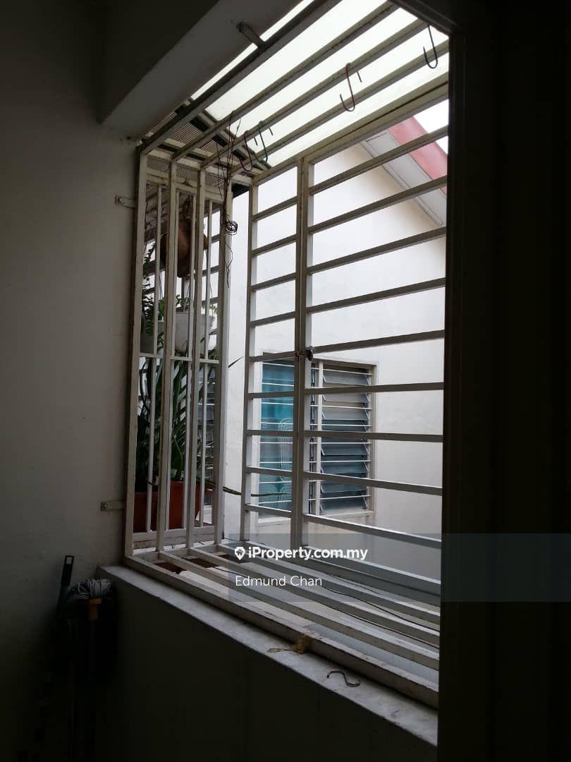 Pangsapuri untuk Dijual di Pangsapuri Merak oleh Edmund Chan - iProperty.com.my