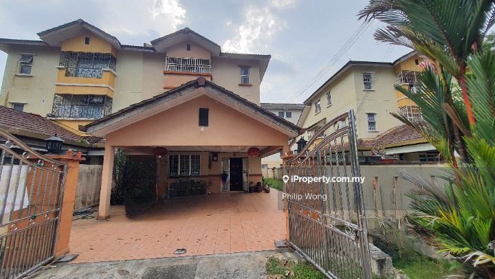 Rumah Berkembar untuk Dijual di Taman Balakong Jaya, Balakong oleh Philip Wong - iProperty.com.my