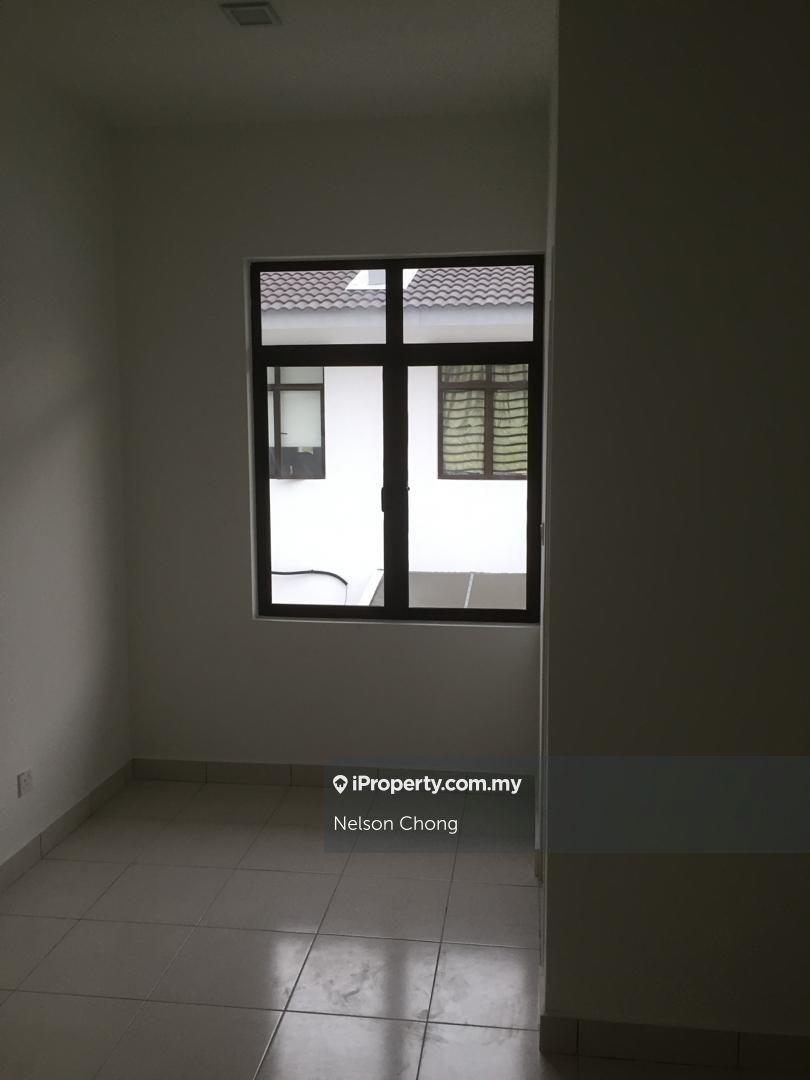 Rumah Berangkai 2 Tingkat untuk Dijual di Cradelton Eco Majestic, Semenyih 22x75 Ecohill, Semenyih oleh Nelson Chong - iProperty.com.my