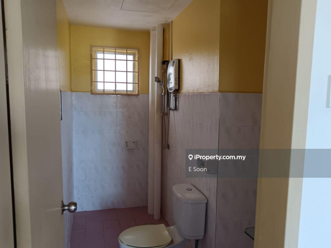 Condominium for Sale in Oakleaf Park by E Soon - iProperty.com.my