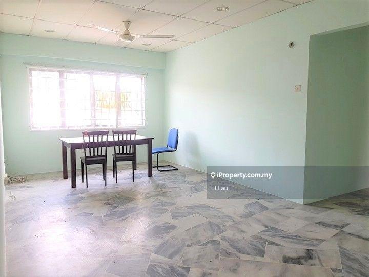 Pangsapuri untuk Dijual di Putra Permai Block C oleh Hl Lau - iProperty.com.my